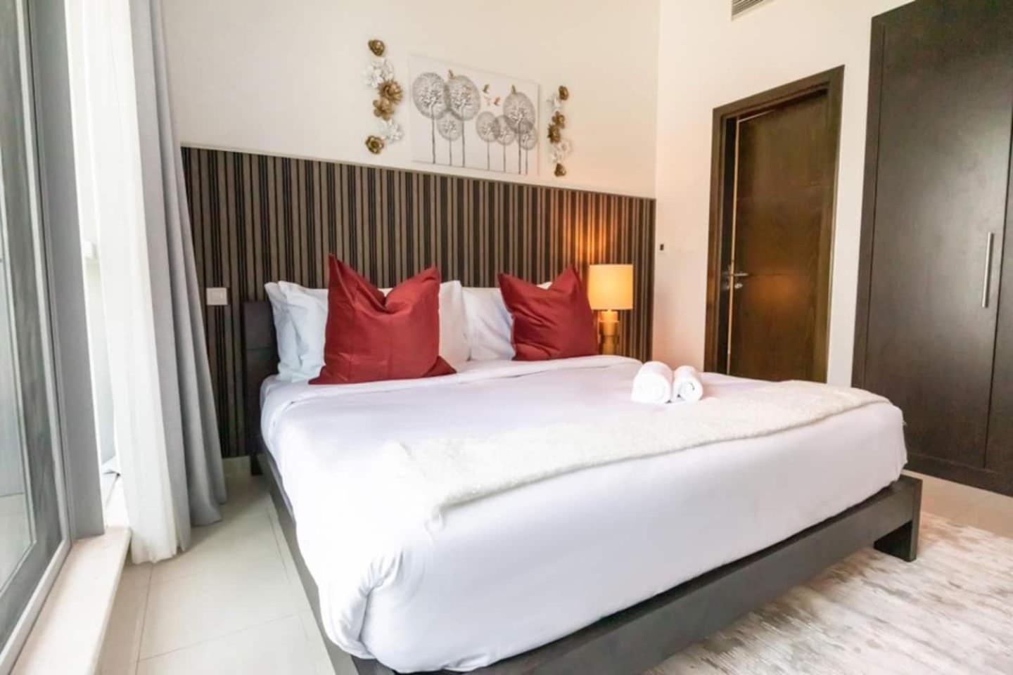 Luxurious 1 Bedroom In The Marina! Appartement *